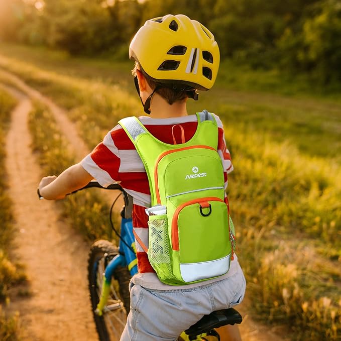 Nepest Kids Hydration Backpack, Mini Water Backpack with 1.5L Water Bladder for Hiking Cycling Running