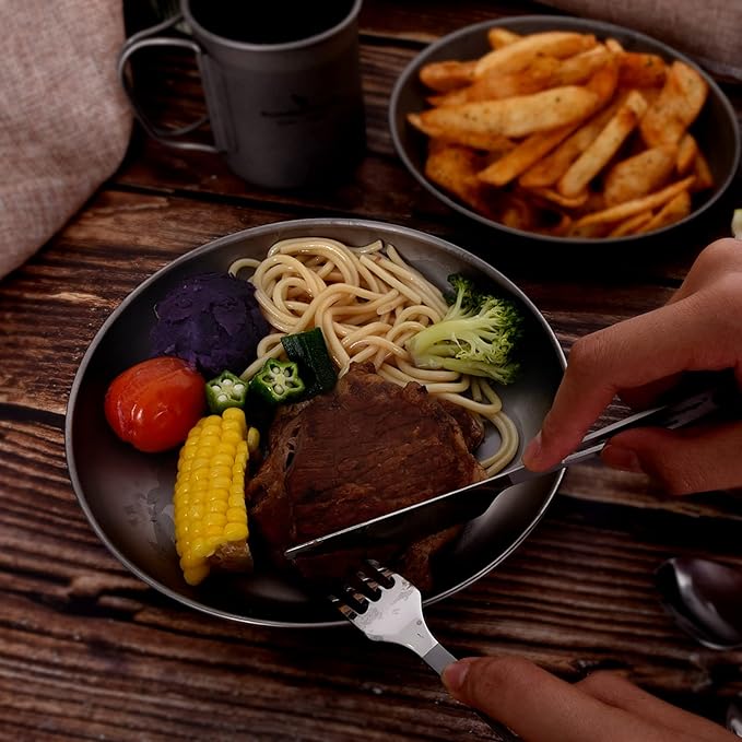 iBasingo Titanium Plate 18.5cm Ultralight Camping Dinner Plate, Reusable Metal Dish for Steak, Dessert Portable Round Tray with Mesh Bag for Backpacking, Hiking, Picnic Ti1103T