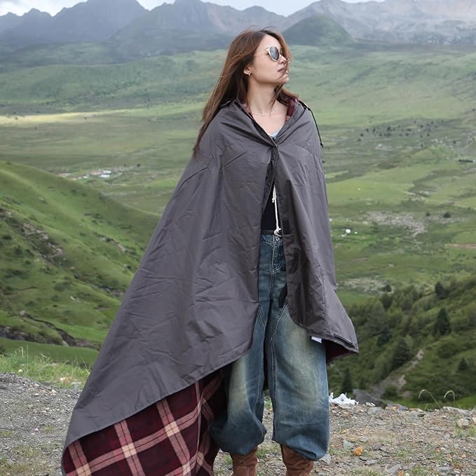 DUKUSEEK Stadium Blanket Waterproof Windproof, Outdoor Hooded Blankets for Camping, Sporting Events, Picnic and Car - Insulated Foldable Blanket and Throws