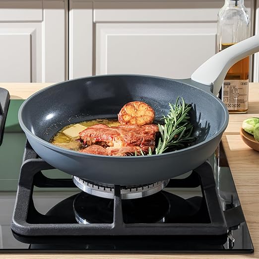 PRICUSIS Nonstick Ceramic Frying Pan, Skillet with Stay Cool Handle, Egg & Omelet & Chef's Pan, Induction Compatible & Oven Safe, Dishwasher Safe, PTFE PFAS & PFOA Free (10+12 Inch)