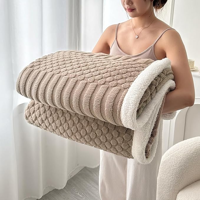 UKELER Sherpa Fleece Blanket 60 × 80 inch, Ultra Soft Twin Size Throw Blankets for All Season, Cozy Plush Striped Blanket for Bed Couch Sofa Office Camping, Coffee