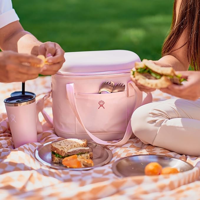 Hydro Flask Cooler Bag - Insulated Portable Soft Cooler - 12 L Capacity in Botanical Bliss Agave