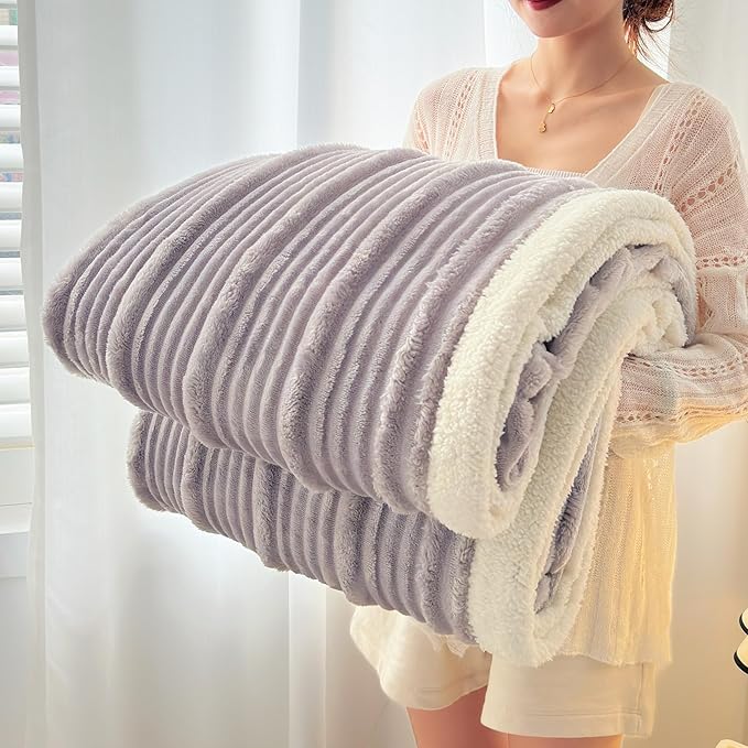UKELER Sherpa Bed Blankets 80 × 90 inch, Ultra Soft Queen Size Throw Blanket for All Season, 470 GSM Cozy Plush Striped Fleece Blanket for Bedroom Living Room Dorm Hostel Sofa Camping, Silver Gray