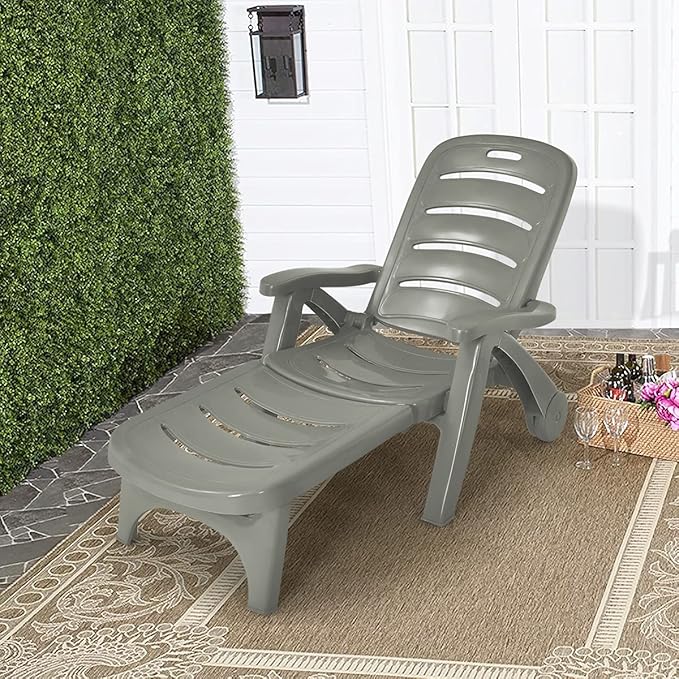 Tangkula Outdoor Chaise Lounge Chair, Adjustable 5-Position Recliner Chair with Built-in Wheels, Weather-Resistance Folding Lounge for Patio, Backyard, Poolside and Beach (1, Grey)