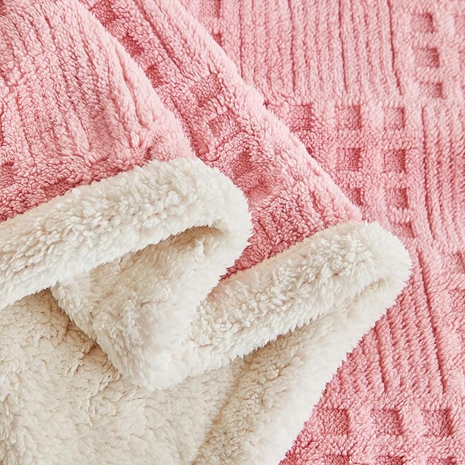 UKELER Sherpa Bed Blanket 80 × 90 inch, Ultra Soft Queen Size Throw Blankets for All Season, Cozy Plush Checkered Fleece Blanket for Bedroom Living Room Dorm Hostel Sofa Camping, Pink