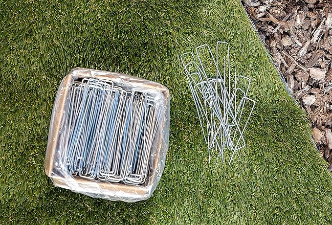 Squirrel Products Galvanized Steel Redrawn Garden Stakes, 6 Inch Lawn Staples, 11 Gauge Stakes, 2.9mm 15x2.5x15cm – 50 Pack