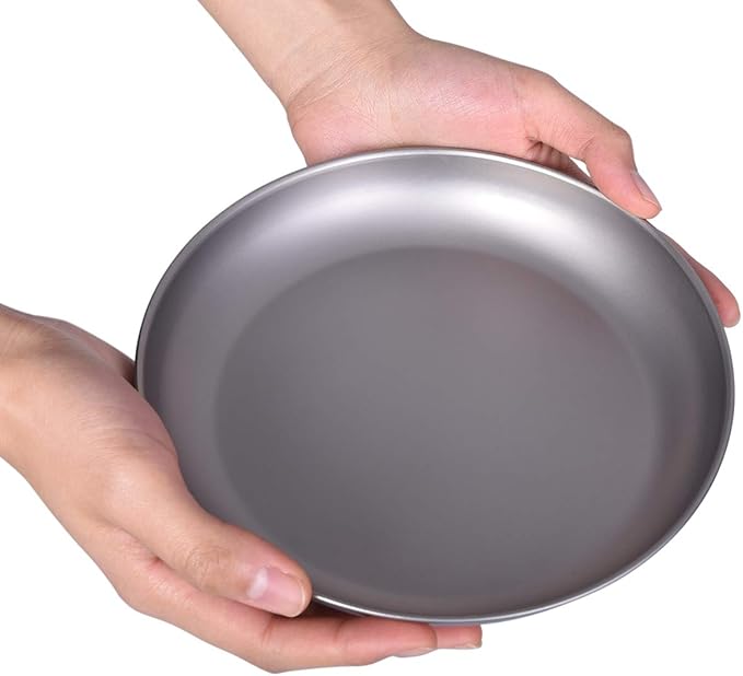 iBasingo Titanium Plate 18.5cm Ultralight Camping Dinner Plate, Reusable Metal Dish for Steak, Dessert Portable Round Tray with Mesh Bag for Backpacking, Hiking, Picnic Ti1103T