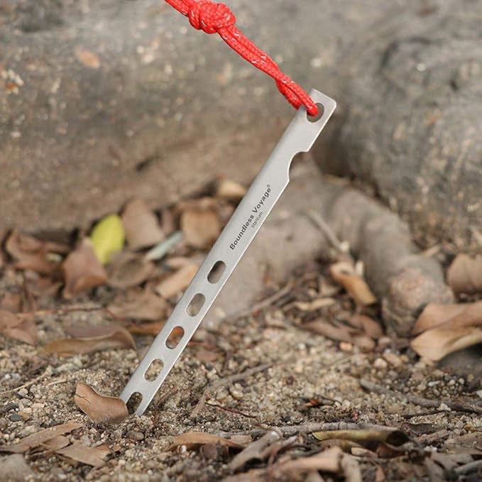 iBasingo 8 pcs/Lot Ultralight Titanium Tent Pegs Outdoor Camping Tent Stakes for Sand Heavy Duty Portable Tent Nail for Garden Picnic A-Ti4008P