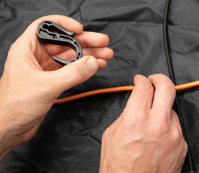 Rightline Gear Weatherproof Truck Bed Cargo Net with Built-in Tarp, 8.8 by 10 Feet