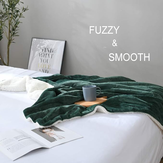 NANPIPER Flannel Blanket Reversible Sherpa Throw Blanket Super Soft Plush Warm Fleece Microfiber for Home/Outdoor/Travel (50"x60",Olive Green)