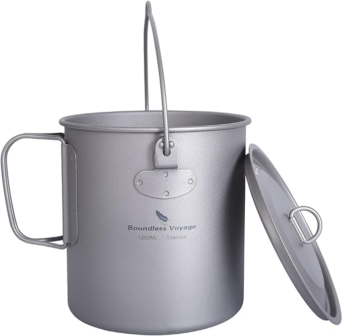iBasingo 1250ml Titanium Hanging Mug with Lid Tea Coffee Water Cup Outdoor Camping Pot Ultra-light Portable Hiking Backpacking Cooking Kit Picnic Tableware Drinkware with Foldable Handle Ti3042D