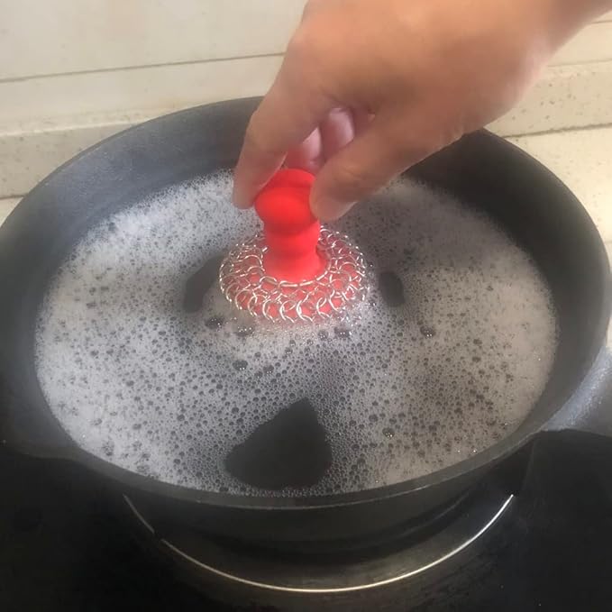 316 Upgraded Chainmail Scrubber with Silicone Handle Cast Iron Cleaner for Cast Iron Grill Pan Skillet Wok Bakeware Ergonomic to Hold Easy to Use Dishwasher Safe, Scrubber + Scraper + Towel (Red)