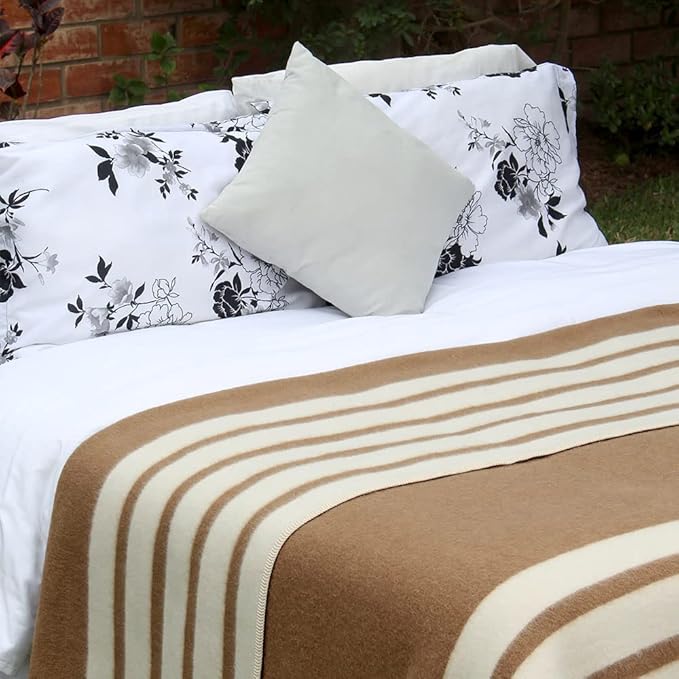 Thick Alpaca Wool Blanket Heavyweight for Camping Outdoors or Using Indoors | Soft Peruvian Alpaca Wool Blankets (Soft Camel/Ivory, Twin)