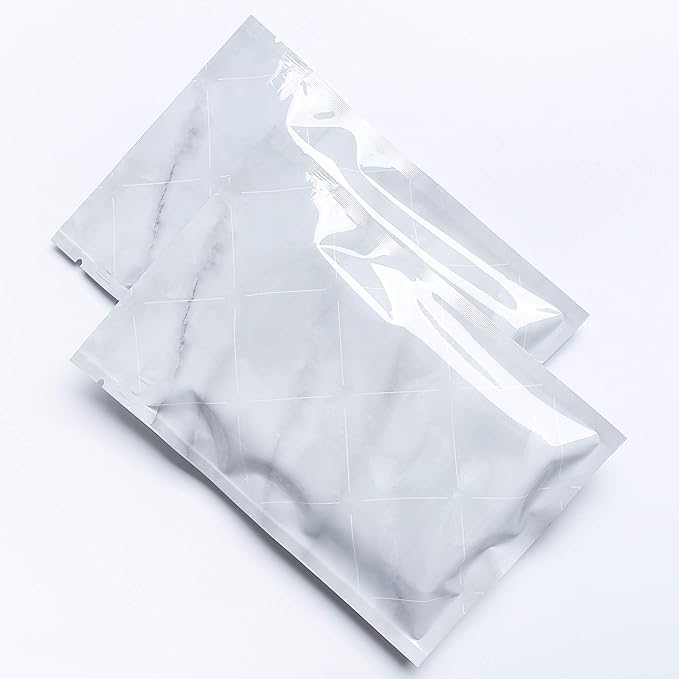 QQ Studio Smell Proof Colorful Sample Bags for Gummies and Dry Herbs, Odor Locking Designed Candy Storage Bags with Heat Seal (Gray, 4 x 6 Inch (100 Bags))