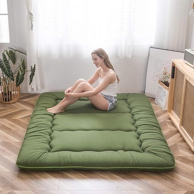 MAXYOYO Japanese Floor Mattress Futon Mattress Thicken Tatami Mat Sleeping Pad Roll Up Mattress Floor Lounger Bed Folding Couch Bed Mattress Pad for Guest Room, Green, Queen