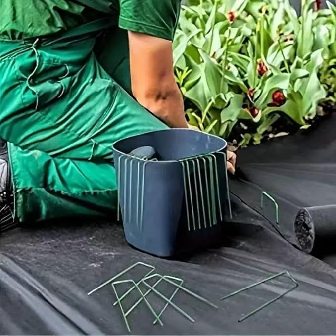 6 inch 25 Pack Green Galvanized Landscape Staples 11 Gauge Garden Stakes Pins Anti-Rust Ground Stakes U-Shaped Tent Stakes are Used for Weed Barrier, Irrigation Tubing, Yard Lawn, Landscape Fabric