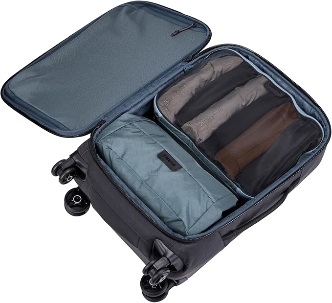 Thule Packing Cube, Size Medium, Transparent Fabric, Organize Shirts, Pants, Sweaters, Easy to Pack
