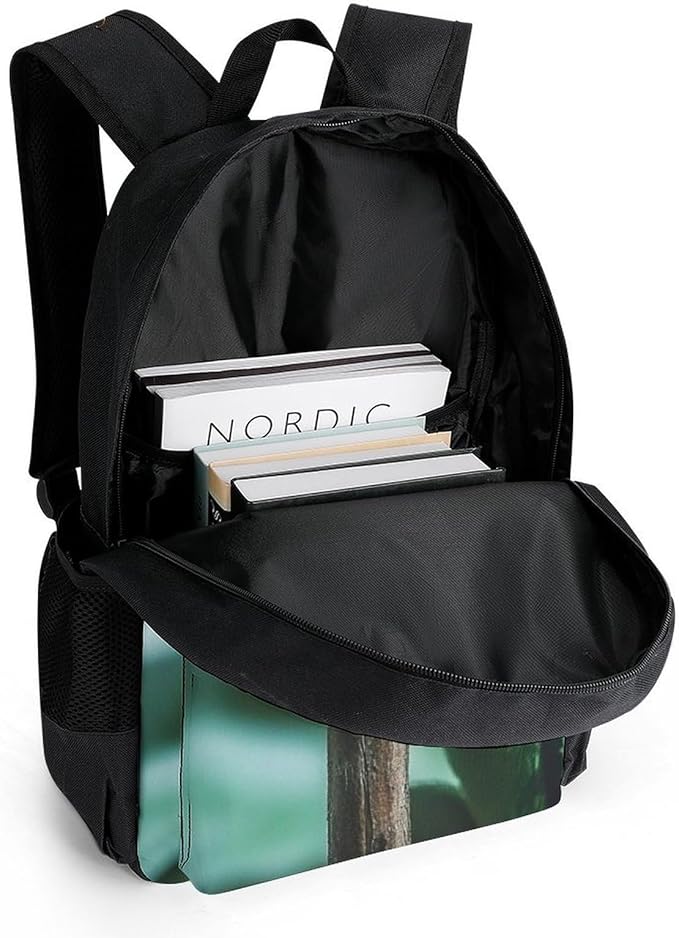 Polyester Daypack Backpack for Sports Travel Running, Big Capacity Anti-Theft Multipurpose Carry On Bag, Green Bearded Dragon Lizards Climbing The Tree Laptop Book Bag Rucksack