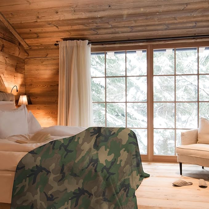 LOOGU Camo Blanket Waterproof Insulation Poncho Liner for Outdoor Camping, Hiking, Hunting, Survival, Backpacking, Picnicking