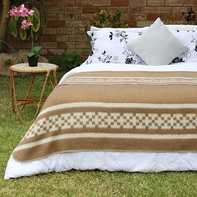 Inca Wall - Thick Alpaca Wool Blanket Heavyweight Camping Outdoors Indoors Soft Peru Queen Size New Ethnic Design (Soft Camel/Ivory, Queen Size)