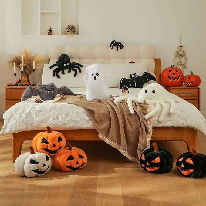 YRXRUS Ghost Pillows, Halloween Ghost Shaped Throw Pillows for Room Decor, White Boo Pillows 10x13 Inches Soft Faux Rabbit Fur Cushion for Holiday