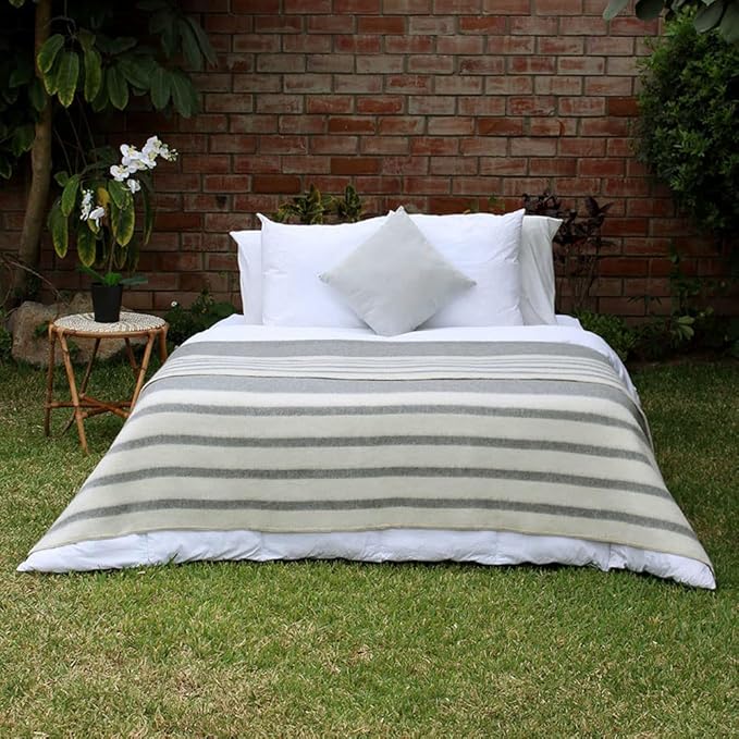 Thick Alpaca Wool Blanket Heavyweight Camping Outdoors Indoors Soft Peru Queen Size Stripes Design (Soft Gray/Ivory, Queen Size)