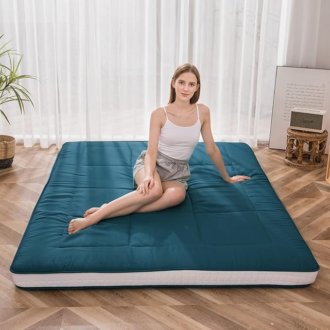 MAXYOYO Futon Mattress, Padded Japanese Floor Mattress Quilted Bed Mattress Topper, Extra Thick Folding Sleeping Pad Breathable Floor Lounger Guest Bed for Camping Couch, Bluestone, Queen