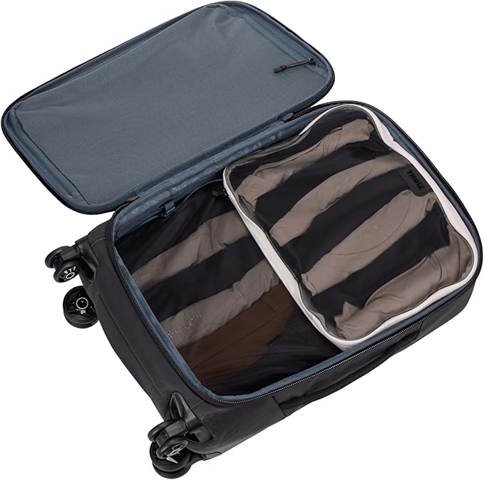 Thule Packing Cube, Size Medium, Transparent Fabric, Organize Shirts, Pants, Sweaters, Easy to Pack