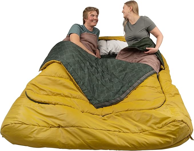 Kelty Tru.Comfort Doublewide 20 Degree Sleeping Bag – Two Person Synthetic Camping Sleeping Bag for Couples & Family Camping