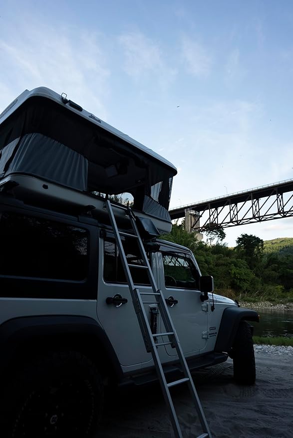Evasion Model, Car Rooftop Tent – Hard Shell, Breathable and Waterproof