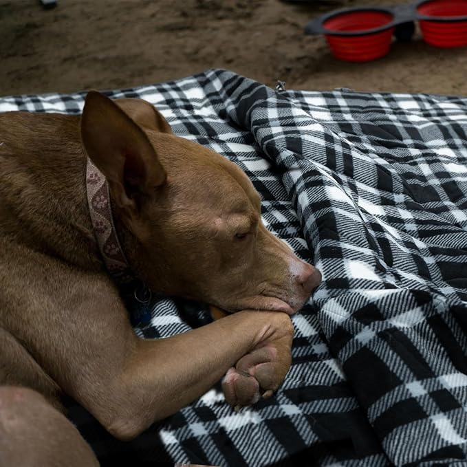 Outdoor Waterproof Blanket, Foldable Fleece Stadium Blanket for Outdoor Sports Event, Camping, Concerts, Car, Pet, Picnics - Windproof, Wearable, Machine Washable 80" x 58" (Black Check)