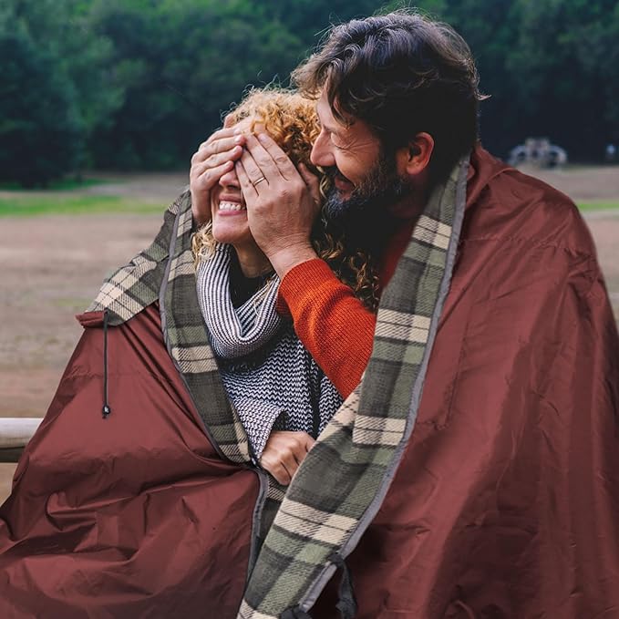 DUKUSEEK Stadium Blanket for All Weather, Waterproof Outdoor Blankets with Hood, Soft Warm Fleece Camping Blanket Windproof for Outdoor Sports, 79x58