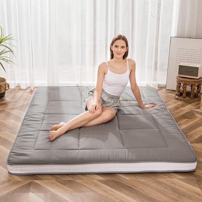 MAXYOYO Futon Mattress, Padded Japanese Floor Mattress Quilted Bed Mattress Topper, Extra Thick Folding Sleeping Pad Breathable Floor Lounger Guest Bed for Camping Couch, Dark Grey, Queen