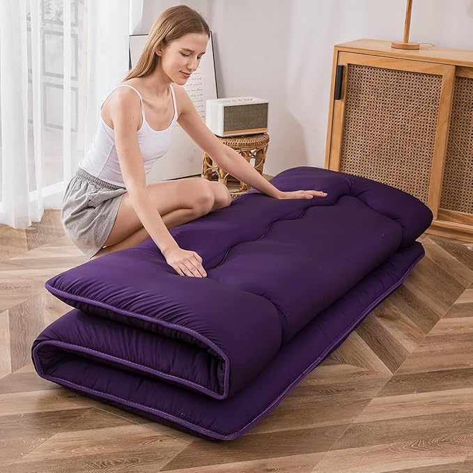 MAXYOYO Japanese Floor Futon Mattress, Roll Up Floor Mattress for Adults Foldable Tatami Mat Sleeping Pad Dormitory Bed Lounger, Purple, Twin Size