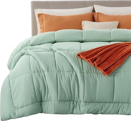 Bedsure Comforter Duvet Insert - Quilted Comforters Oversized King Size, All Season Duvet, GentleSoft Down Alternative Bedding, with 8 Tabs, Gifts for Women, Sage Green, Oversized King 116x98 Inches