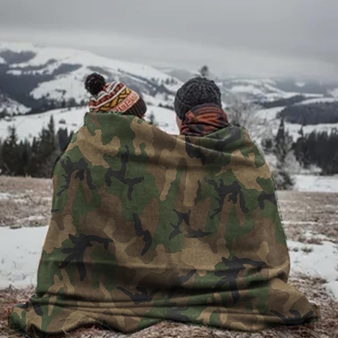 LOOGU Camo Blanket Waterproof Insulation Poncho Liner for Outdoor Camping, Hiking, Hunting, Survival, Backpacking, Picnicking