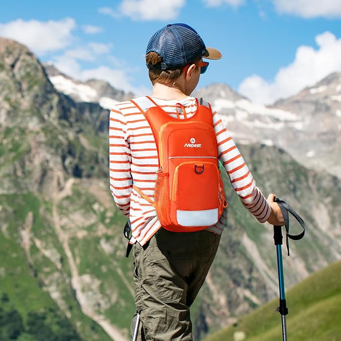 Nepest Kids Hydration Backpack, Mini Water Backpack with 1.5L Water Bladder for Hiking Cycling Running