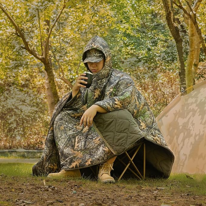 LOOGU Camo Blanket Waterproof Insulation Poncho Liner for Outdoor Camping, Hiking, Hunting, Survival, Backpacking, Picnicking