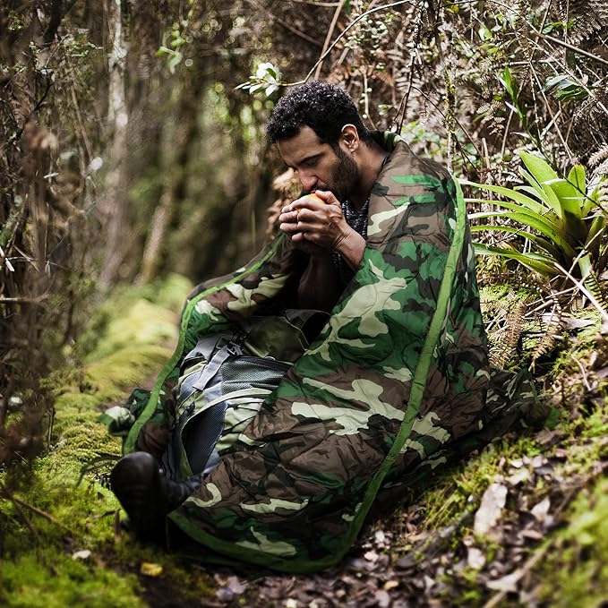 REDCAMP Wobbie Military Poncho Liner Blanket, Thermal Insulated Camping Blanket for Hiking, Survival Compression Carry Bag