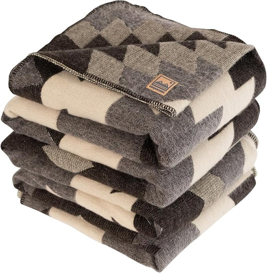 Alpaca Blanket - Premium Alpaca Wool Throw Blanket for Cozy Comfort - Warm Alpaca Wool Blanket - Variegated - Made by Artisans in The Heart of The Mountains of Ecuador