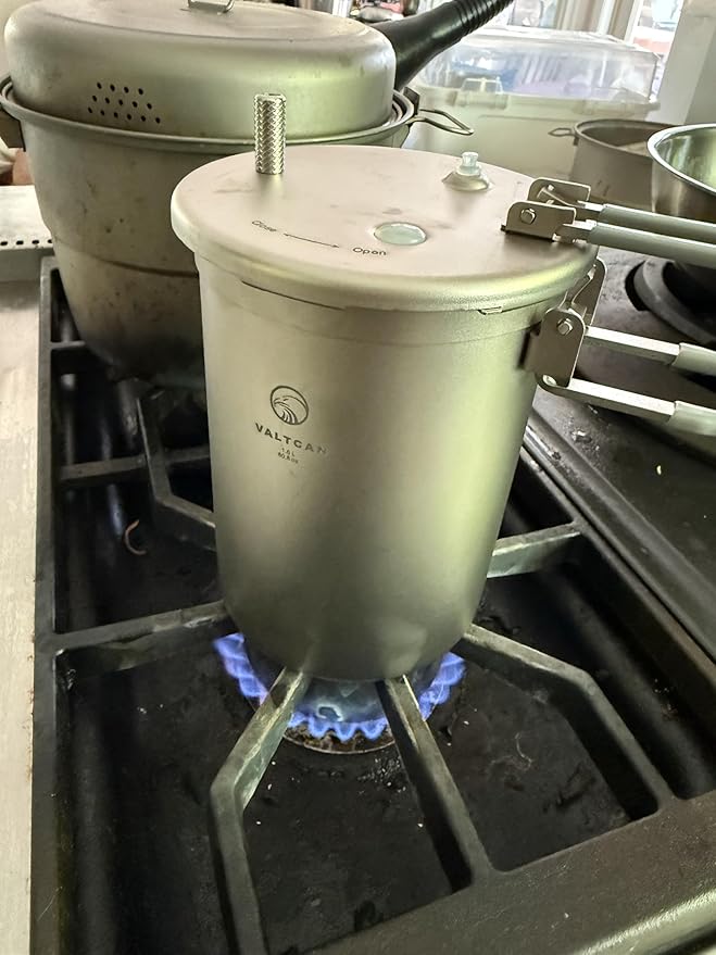 Valtcan 1800ml Titanium Pressure Rice Cooker Pot with Locking Lid | Lightweight Camping & Backpacking Cookware | Pure Titanium Bento Lunch Box | Rapid, Easy Rice & One-Pot Meals