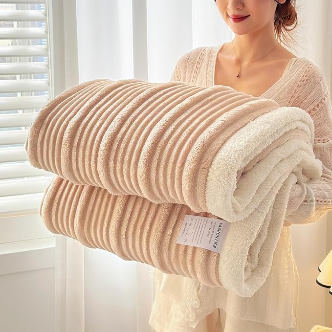UKELER Sherpa Bed Blanket 80 × 90 inch, Ultra Soft Queen Size Throw Blankets for All Season, 470 GSM Cozy Plush Striped Fleece Blanket for Bedroom Living Room Dorm Hostel Sofa Camping, Camel