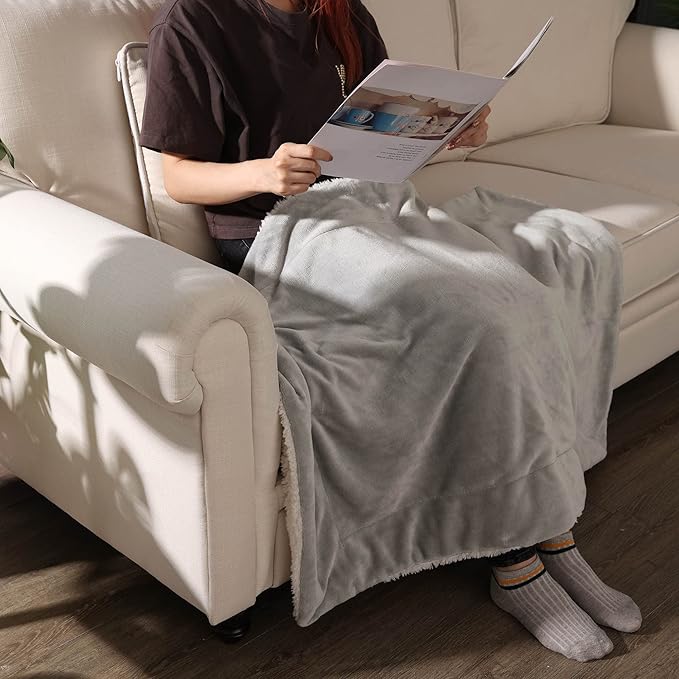 NANPIPER Baby Sherpa Blanket,Warm Toddler Throw Blanket,Soft Newborn Fleece Blanket for Winter (Light Grey,30x40 inches)