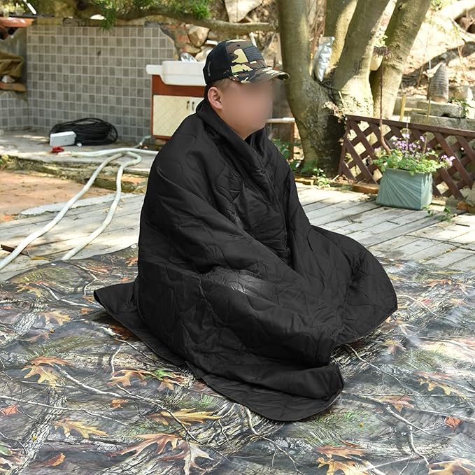 LOOGU Camo Blanket Waterproof Insulation Poncho Liner for Outdoor Camping, Hiking, Hunting, Survival, Backpacking, Picnicking