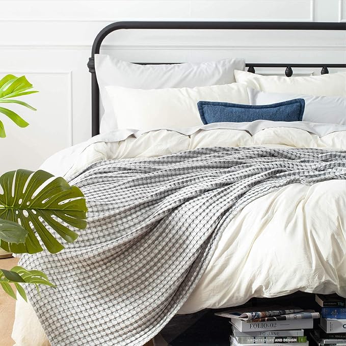 Bedsure Cooling Cotton Waffle Twin XL Blanket - Lightweight Breathable Blanket of Rayon Derived from Bamboo for Hot Sleepers, Luxury Throws for Bed, Couch and Sofa, Grey, 66x90 Inches