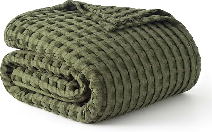 Bedsure Cooling Cotton Waffle Full Size Blanket - Lightweight Breathable Blanket of Rayon Derived from Bamboo for Hot Sleepers, Luxury Throws for Bed, Couch and Sofa, Green, 80x90 Inches