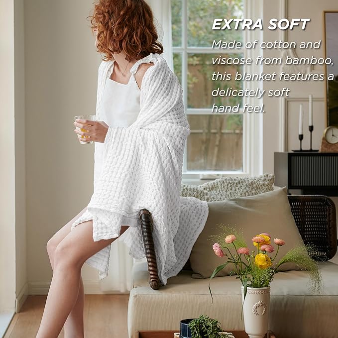 Bedsure Cooling Cotton Waffle Queen Size Blanket - Lightweight Breathable Blanket of Rayon Derived from Bamboo for Hot Sleepers, Luxury Throws for Bed, Couch and Sofa, White, 90x90 Inches