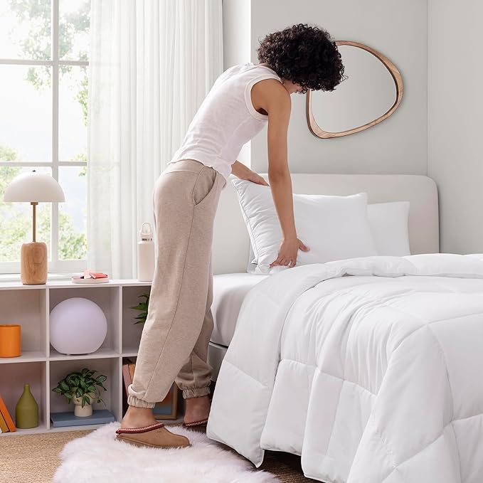 UGG Cooling Pillow Standard Size Pillow, Hotel Style for Stomach, Back or Side Sleepers, Washable Cover Down Alternative for Queen Full or Twin Beds, 20-inch x 28-inch, White
