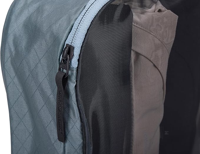 Thule Packing Cube, Size Small, Transparent Fabric, Organize Essentials, Easy to Pack, YKK Zippers