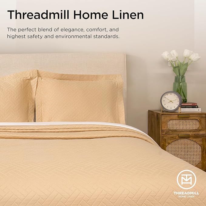 Threadmill Luxury Cotton Blankets for King Size Bed | All-Season Cozy 100% Cotton King Size Blanket | Criss Cross Jacquard Soft & Lightweight Coverlet fits California King Bed, 104x92 | Beige